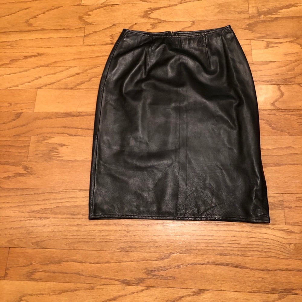 Elements by Vakko leather pencil skirt size 4